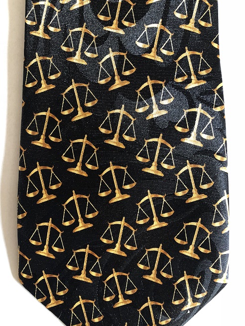 SCALES OF JUSTICE (black)