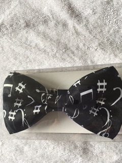 MUSIC NOTES BOWTIE